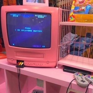 Meet your Posher, ur mom.